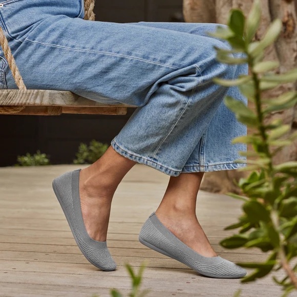Allbirds Tree Breezers Mist Gray Flats - Picture 5 of 15